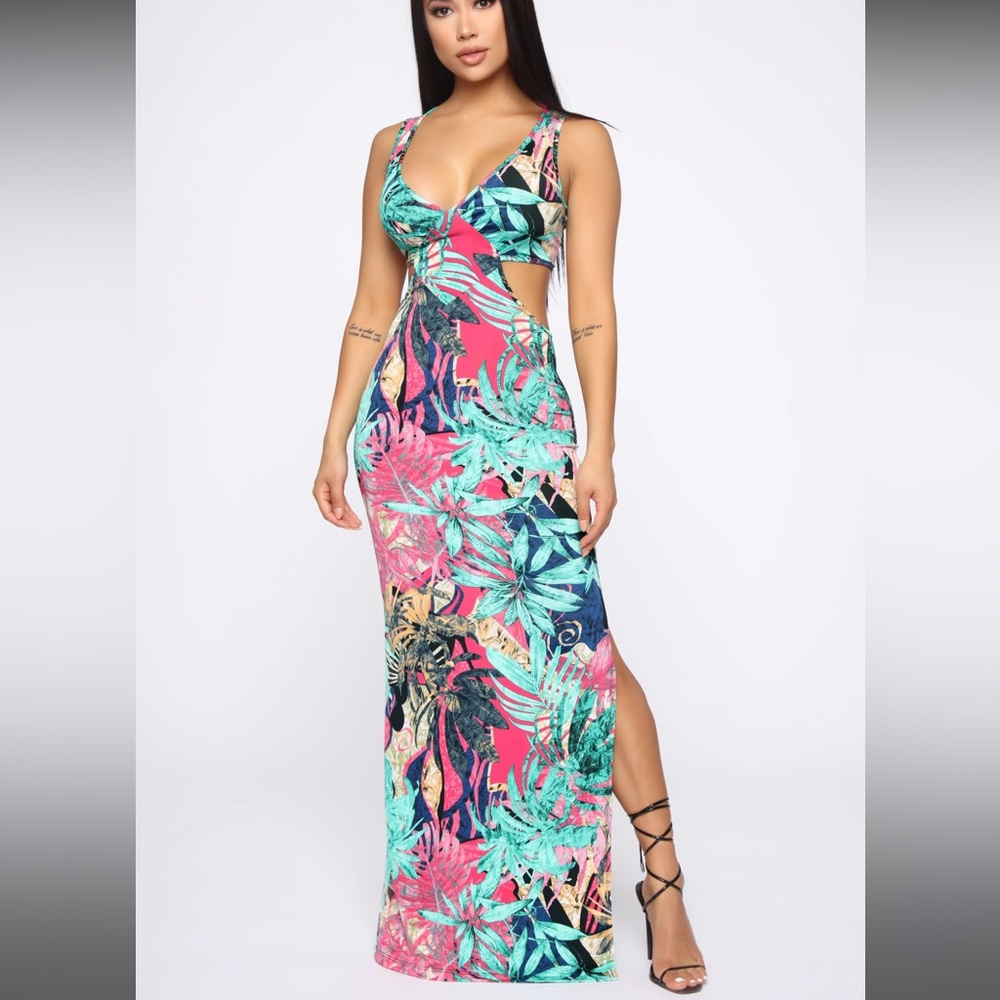 Mind On Holiday Maxi Dress - Green/Combo